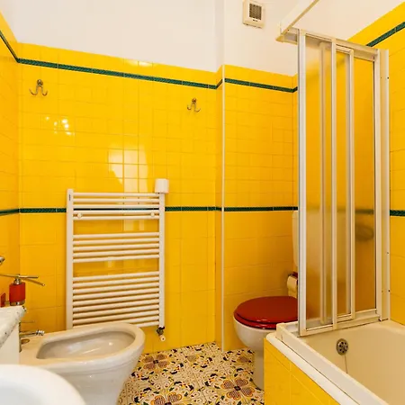 Capo Pino Tra Le Onde By Interhome Feriehus *